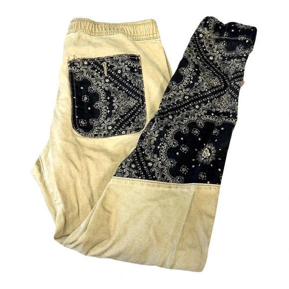 Black pants - Picture 2 of 4